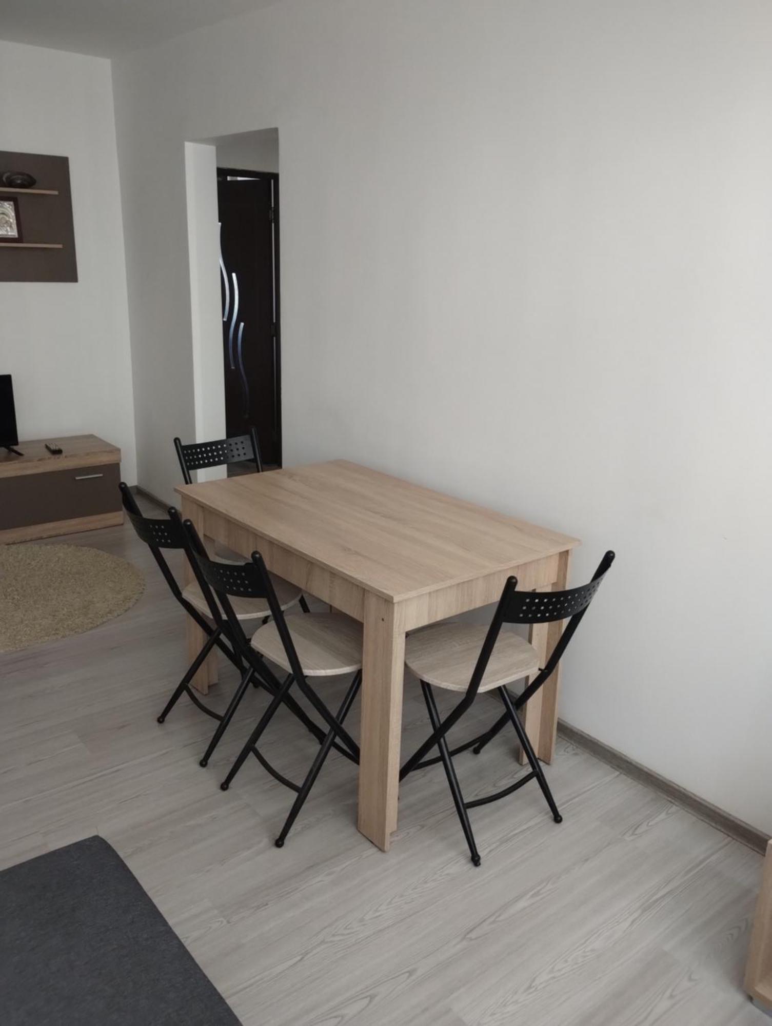 4 Rooms Apartment Tulcea Luaran gambar