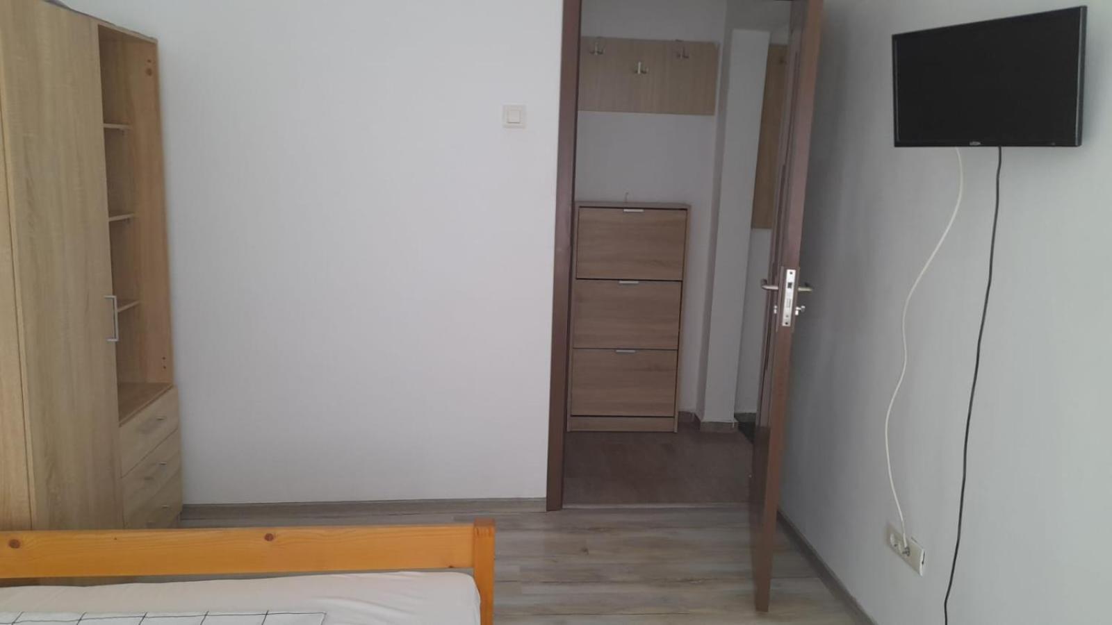 4 Rooms Apartment Tulcea Luaran gambar