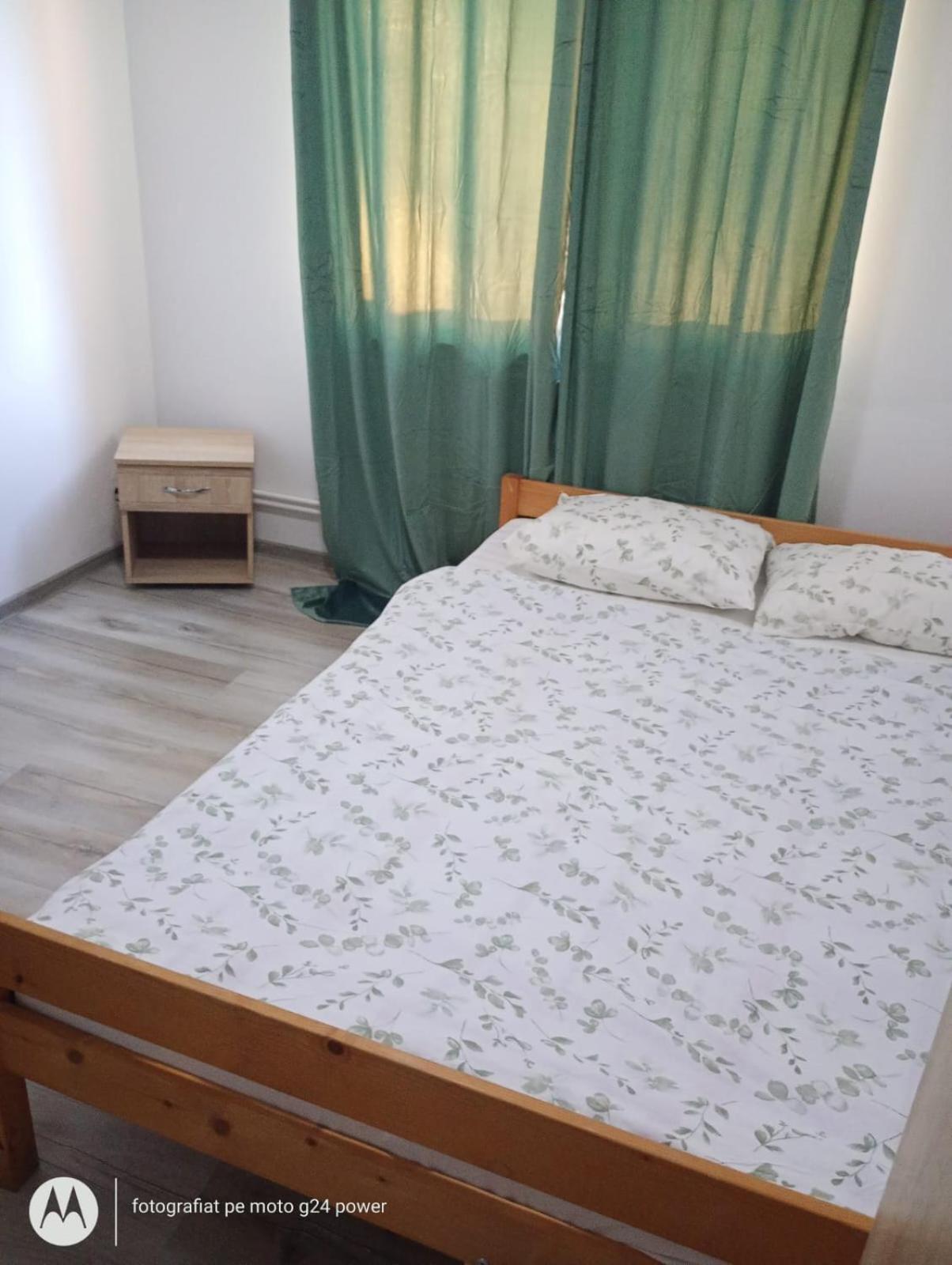4 Rooms Apartment Tulcea Luaran gambar